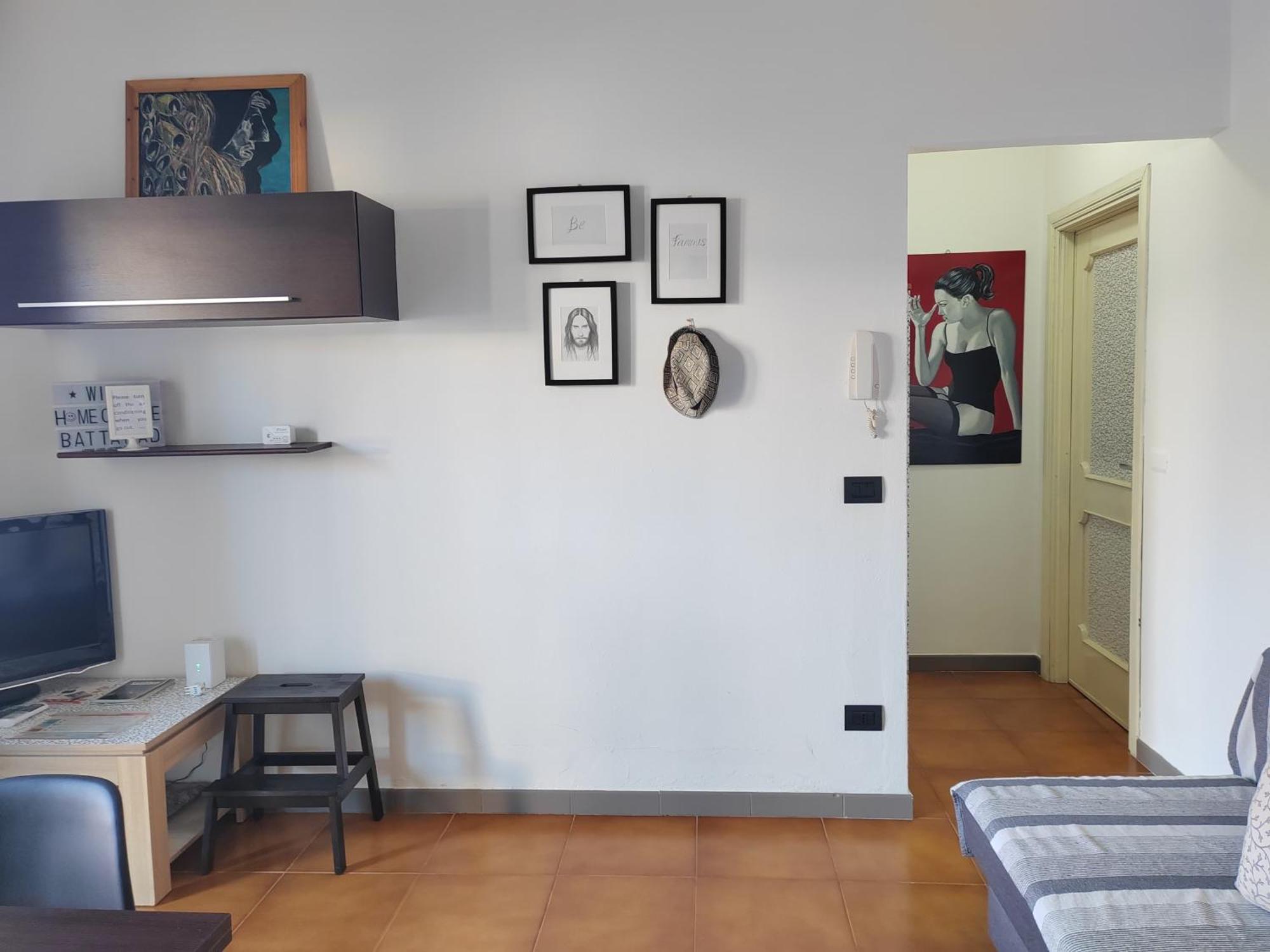 Home Of Fame - Home Gallery With Fully Equipped Kitchen, Separate Entrance, Free Parking Olbia Exterior foto