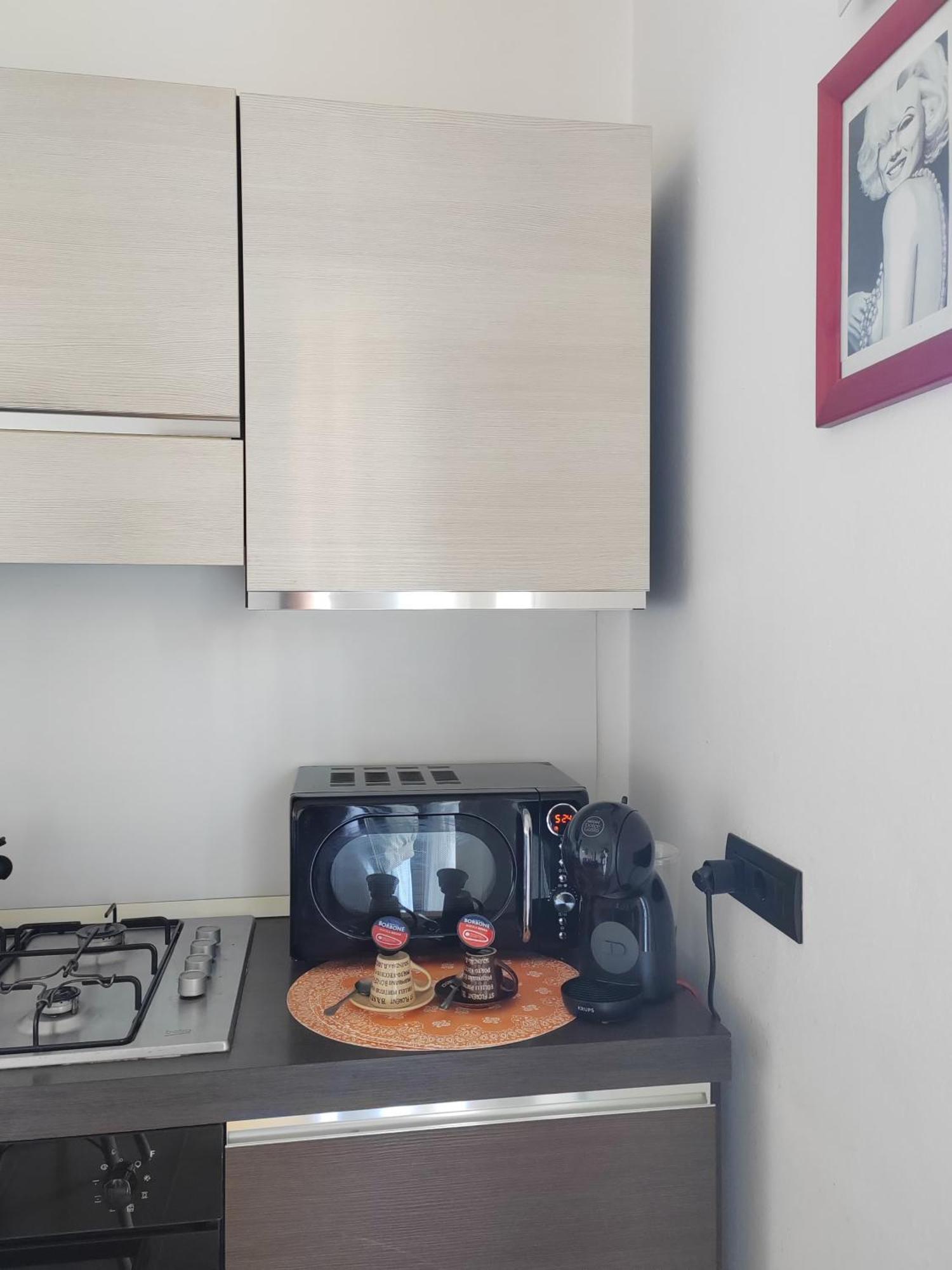 Home Of Fame - Home Gallery With Fully Equipped Kitchen, Separate Entrance, Free Parking Olbia Exterior foto
