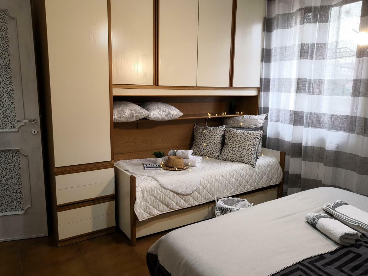 Home Of Fame - Home Gallery With Fully Equipped Kitchen, Separate Entrance, Free Parking Olbia Exterior foto